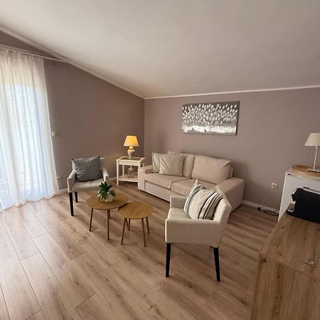 Apartment Francos Primošten المظهر الخارجي الصورة